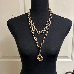 KR Gold Chain Necklace with Pendant, 20”, Excellent Condition